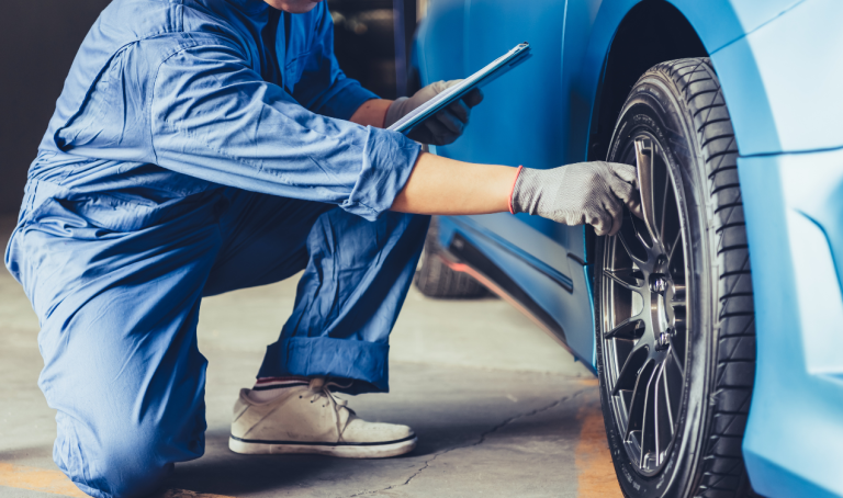 What happens if a car tubeless tire get punctured